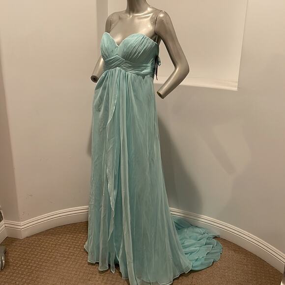Amelia Couture Strapless Chiffon Gown Train Detail Blue Size 10 - Picture 2 of 14